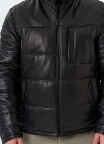 Куртка из натуральной кожи черного цвета фото
