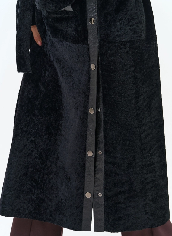 Женская двухсторонняя дубленка с поясом фото