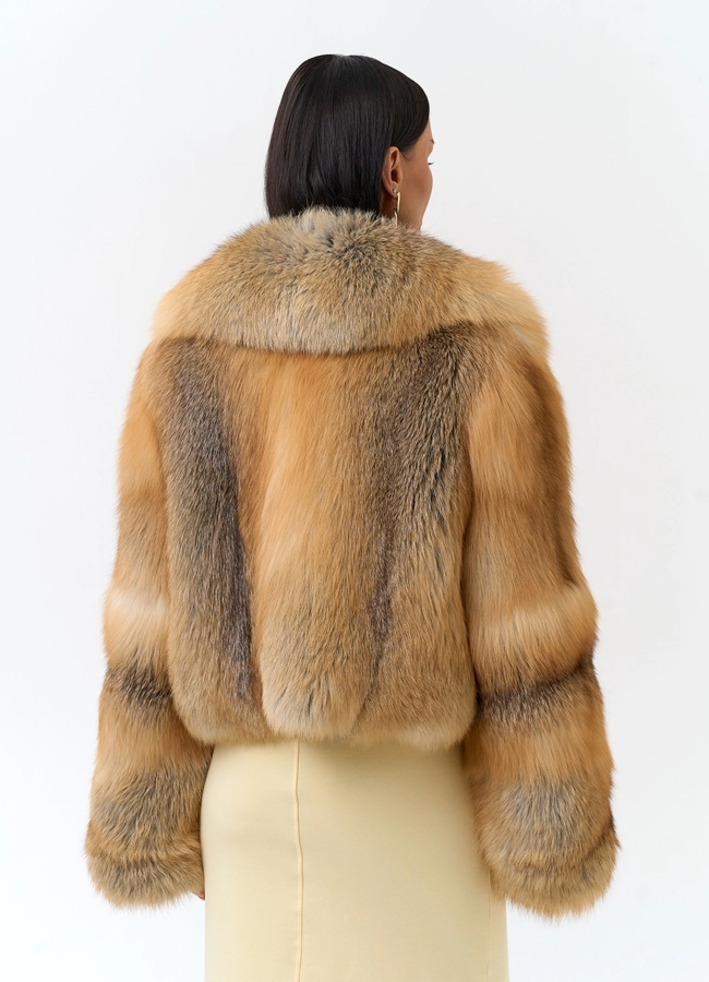Укороченная шуба из меха рыжей лисы модель № 33763 в кредит